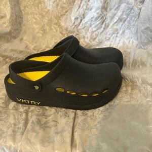 VKTRY Black and Yellow Clogs